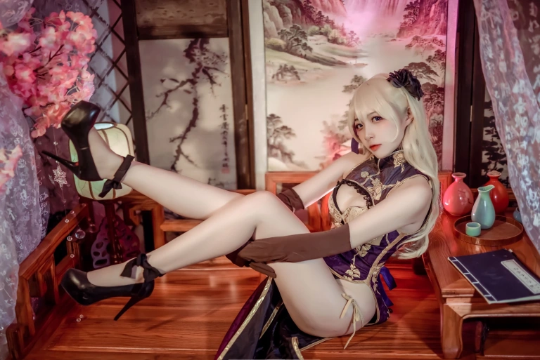 二佐Nisa《金莲》主题写真：20张全套美图