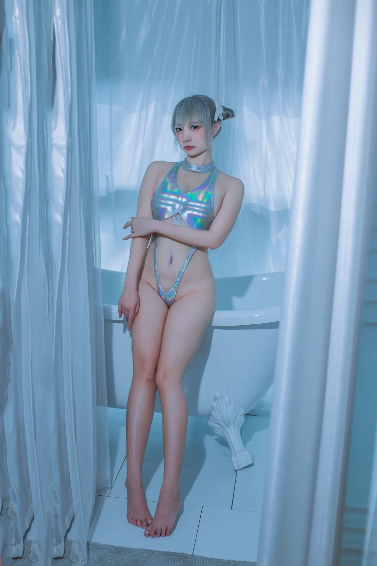 二佐Nisa《竞泳 魔鬼私房》主题写真：30张全套美图