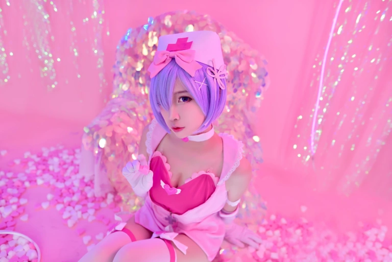 二佐Nisa《蕾姆1号本 蕾姆护士1》主题写真：40张全套美图