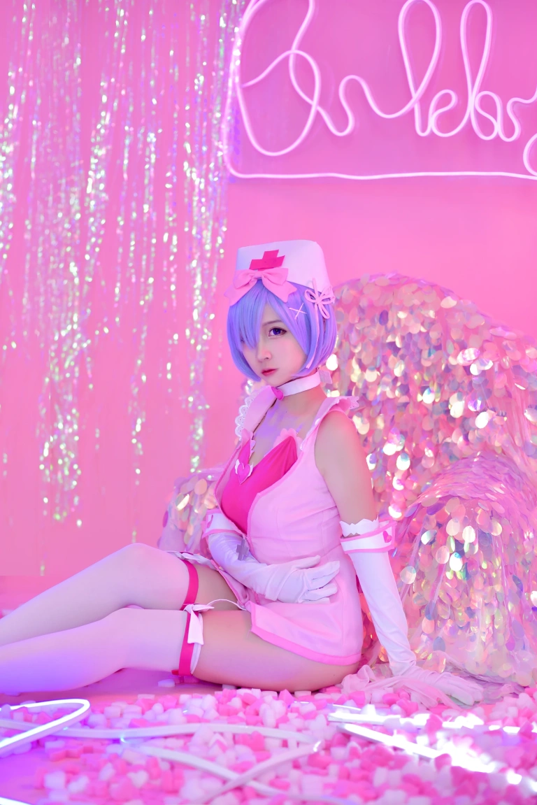 二佐Nisa《蕾姆1号本 蕾姆护士1》主题写真：40张全套美图