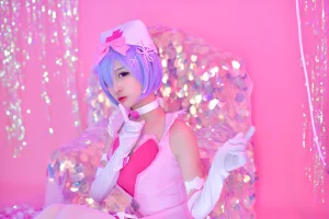 二佐Nisa《蕾姆1号本 蕾姆护士1》主题写真：40张全套美图