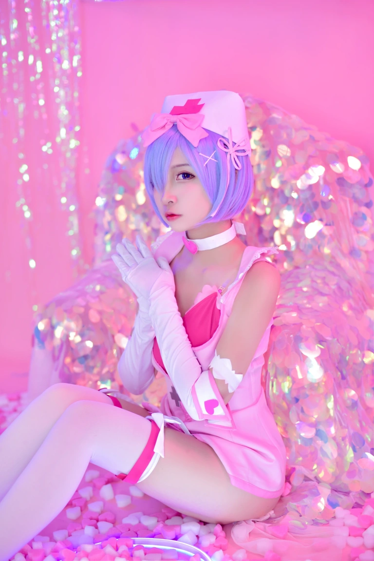 二佐Nisa《蕾姆1号本 蕾姆护士1》主题写真：40张全套美图