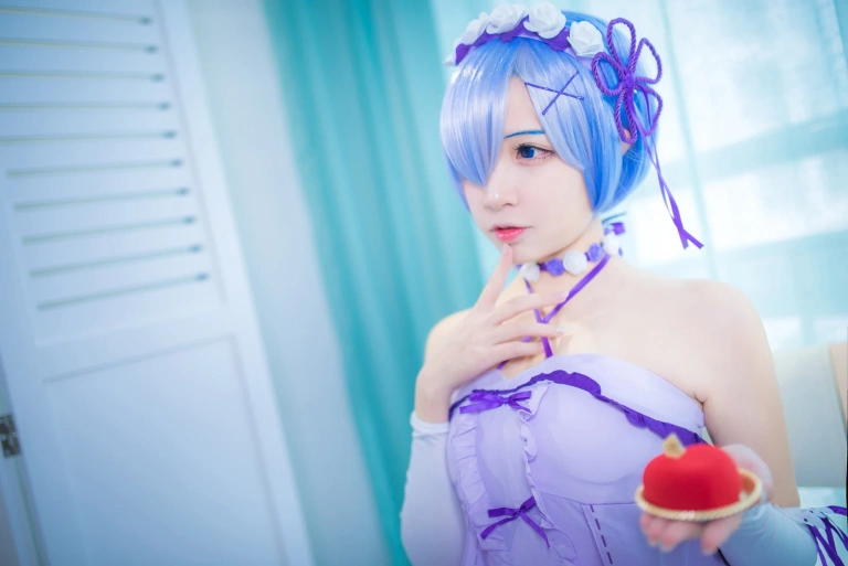 二佐Nisa《蕾姆1号本 生日》主题写真：12张全套美图