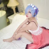 二佐Nisa《蕾姆1号本 睡衣》主题写真：10张全套美图