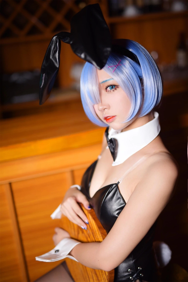 二佐Nisa《蕾姆1号本 兔女郎》主题写真：12张全套美图