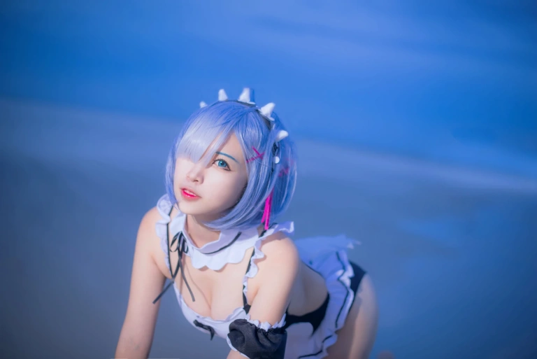 二佐Nisa《蕾姆1号本 泳衣2》主题写真：11张全套美图