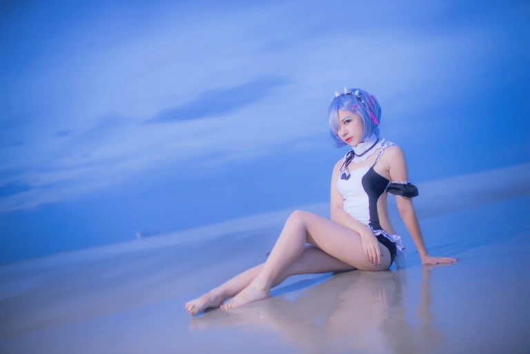 二佐Nisa《蕾姆1号本 泳衣2》主题写真：11张全套美图