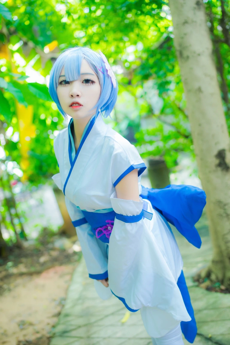 二佐Nisa《蕾姆1号本 幼年》主题写真：24张全套美图