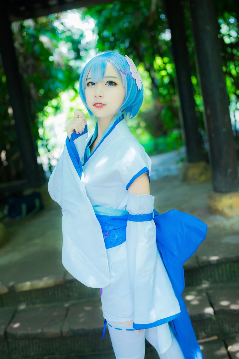 二佐Nisa《蕾姆1号本 幼年》主题写真：24张全套美图