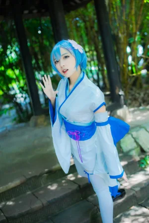二佐Nisa《蕾姆1号本 幼年》主题写真：24张全套美图