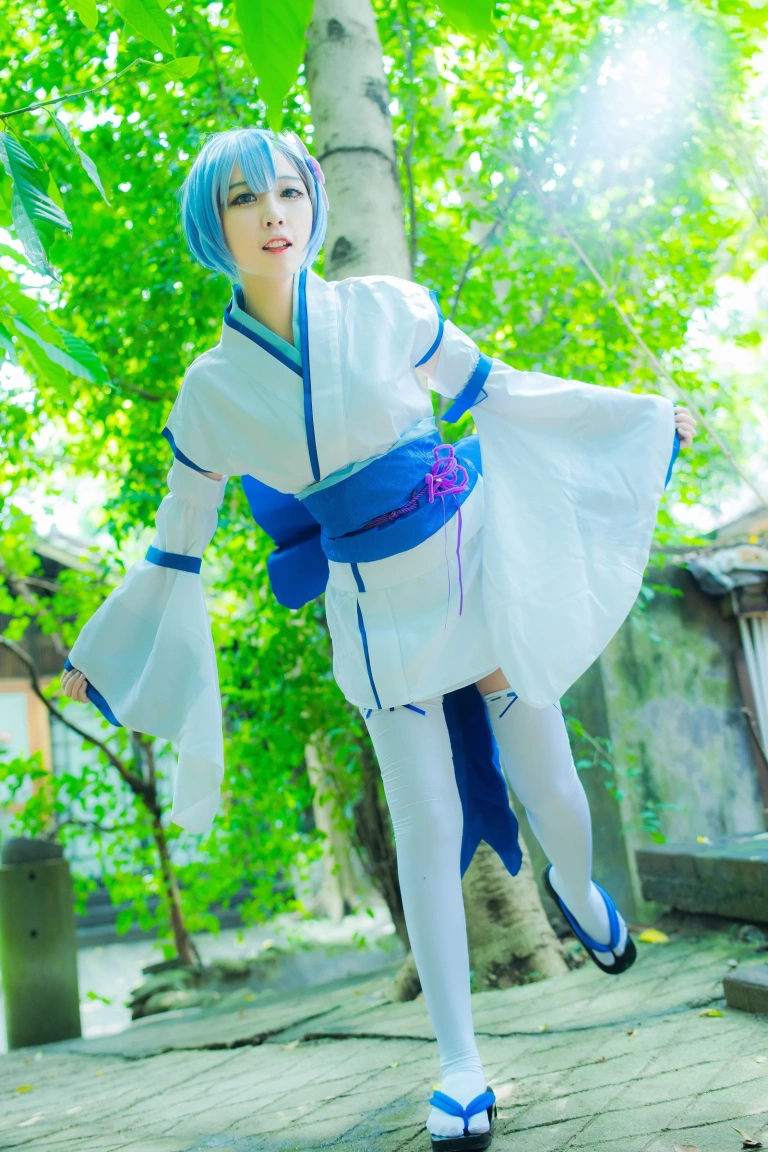 二佐Nisa《蕾姆1号本 幼年》主题写真：24张全套美图
