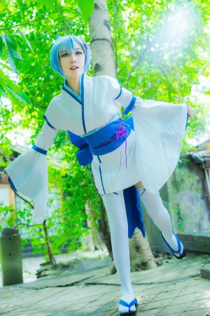 二佐Nisa《蕾姆1号本 幼年》主题写真：24张全套美图