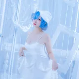 二佐Nisa《蕾姆2号本 蕾姆白裙》主题写真：27张全套美图