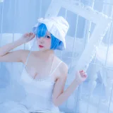 二佐Nisa《蕾姆2号本 蕾姆白裙》主题写真：27张全套美图