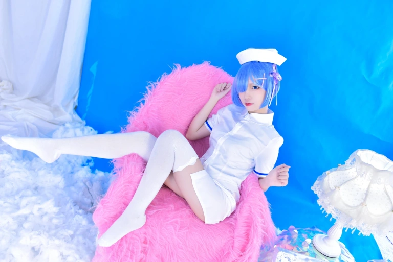 二佐Nisa《蕾姆2号本 蕾姆护士》主题写真：31张全套美图