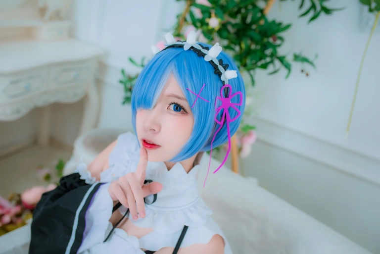 二佐Nisa《蕾姆2号本 蕾姆女仆》主题写真：33张全套美图
