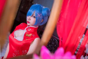 二佐Nisa《蕾姆2号本 蕾姆旗袍》主题写真：30张全套美图