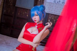 二佐Nisa《蕾姆2号本 蕾姆旗袍》主题写真：30张全套美图