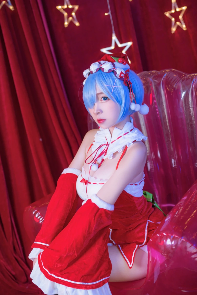 二佐Nisa《蕾姆2号本 蕾姆圣诞》主题写真：46张全套美图