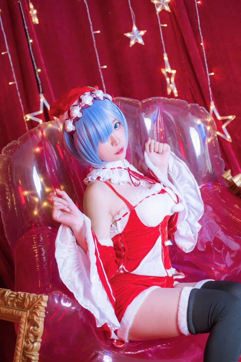 二佐Nisa《蕾姆2号本 蕾姆圣诞》主题写真：46张全套美图