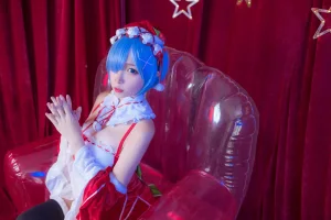 二佐Nisa《蕾姆2号本 蕾姆圣诞》主题写真：46张全套美图