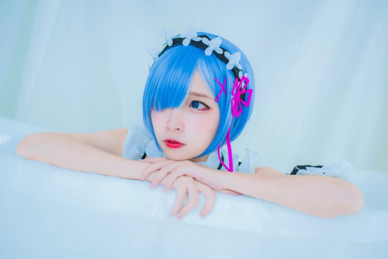 二佐Nisa《蕾姆2号本 蕾姆泳装》主题写真：32张全套美图