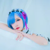 二佐Nisa《蕾姆2号本 蕾姆泳装》主题写真：32张全套美图