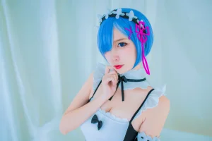 二佐Nisa《蕾姆2号本 蕾姆泳装》主题写真：32张全套美图
