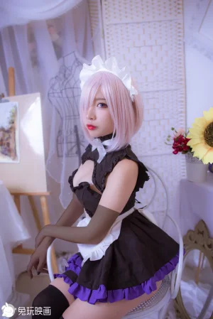 二佐Nisa《玛修女仆》主题写真：7张全套美图
