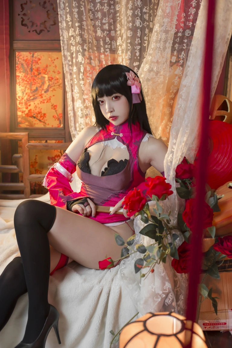 二佐Nisa《梦子旗袍》主题写真：28张全套美图