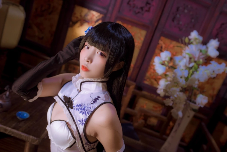 二佐Nisa《瓶儿》主题写真：20张全套美图