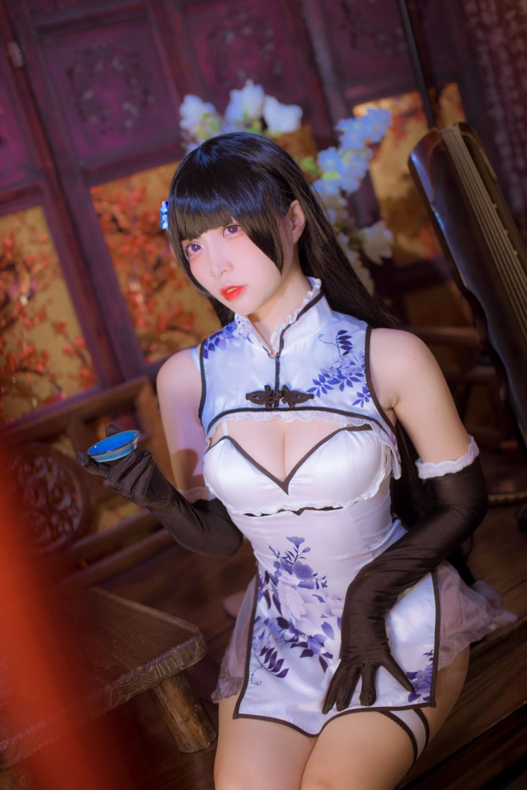 二佐Nisa《瓶儿》主题写真：20张全套美图