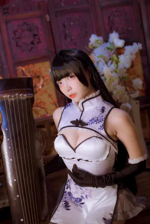 二佐Nisa《瓶儿》主题写真：20张全套美图