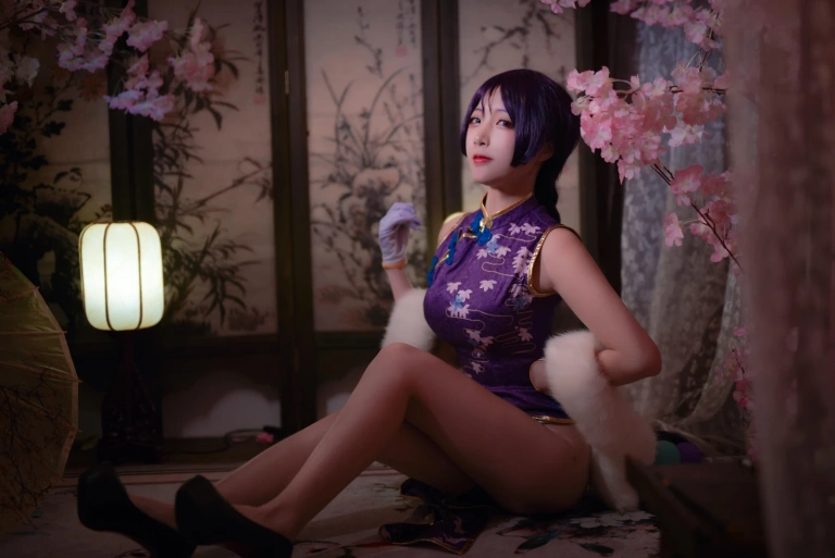 二佐Nisa《旗袍本 Fate奶光旗袍》主题写真：20张全套美图