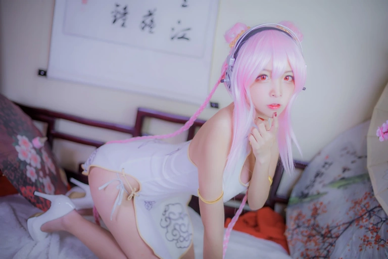 二佐Nisa《旗袍本 索尼子旗袍》主题写真：14张全套美图