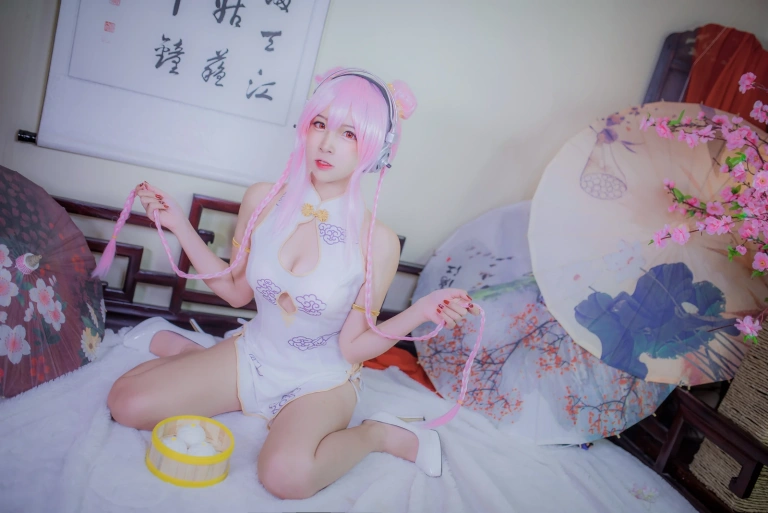 二佐Nisa《旗袍本 索尼子旗袍》主题写真：14张全套美图