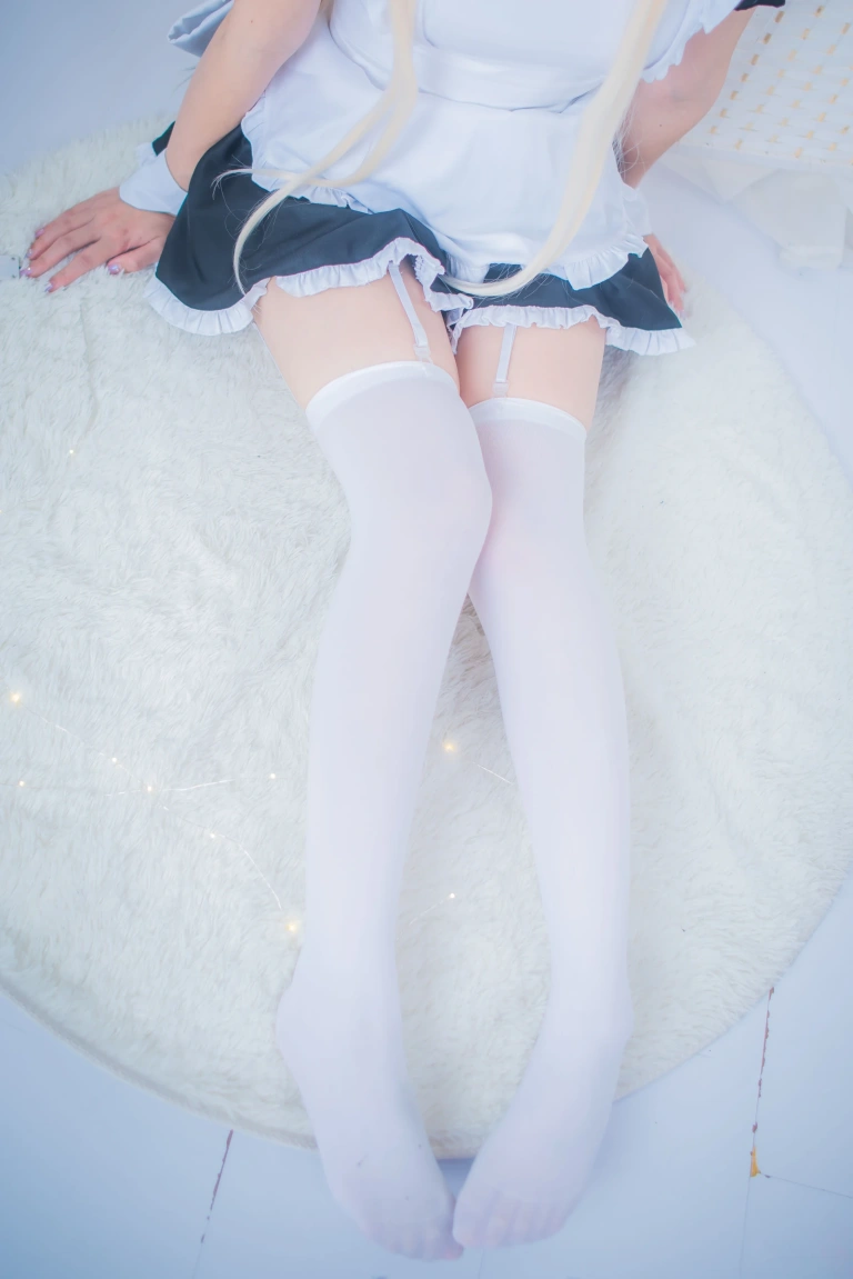二佐Nisa《穹妹女仆》主题写真：21张全套美图