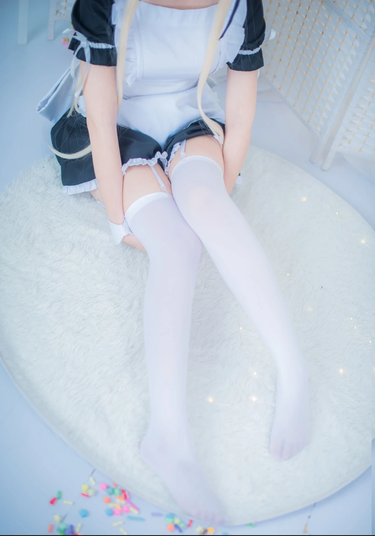 二佐Nisa《穹妹女仆》主题写真：21张全套美图