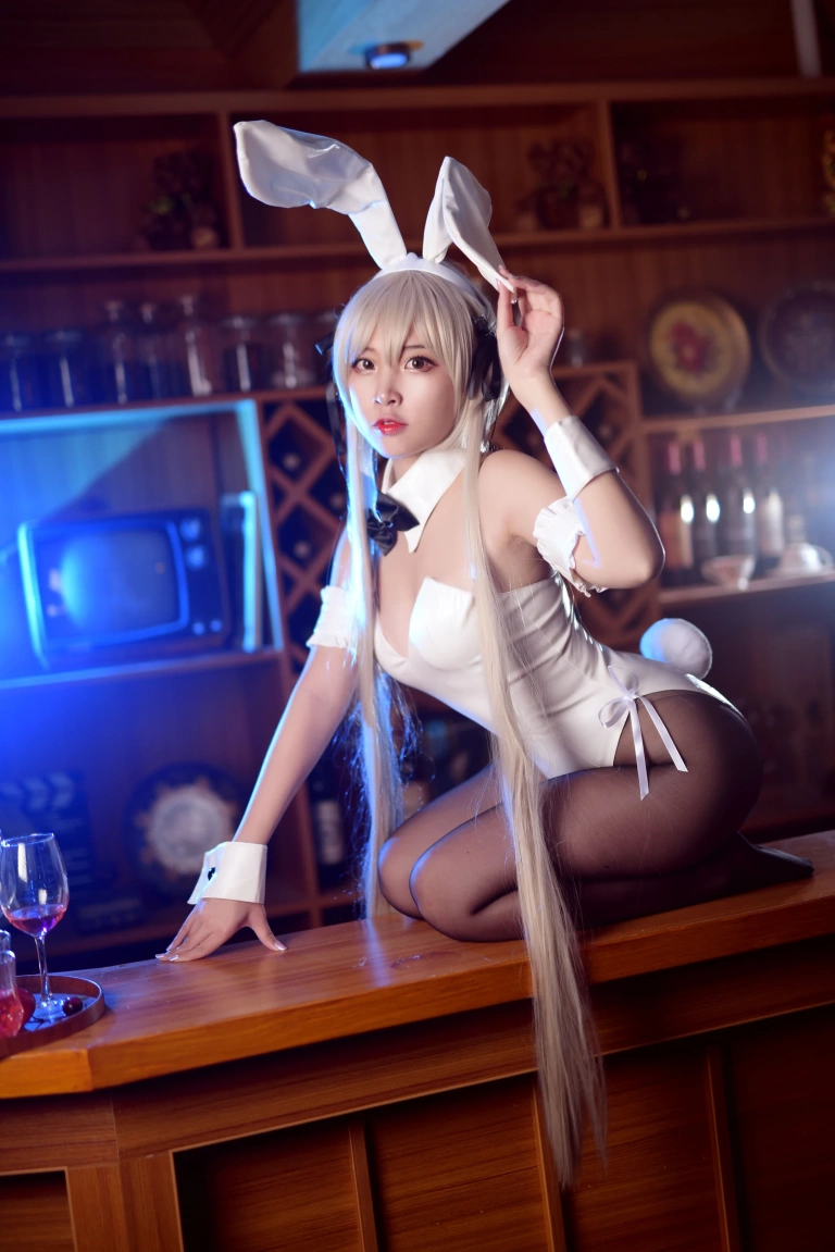 二佐Nisa《穹妹兔女郎》主题写真：17张全套美图