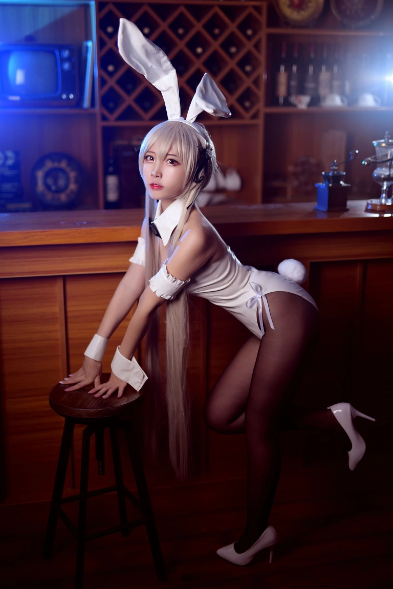 二佐Nisa《穹妹兔女郎》主题写真：17张全套美图