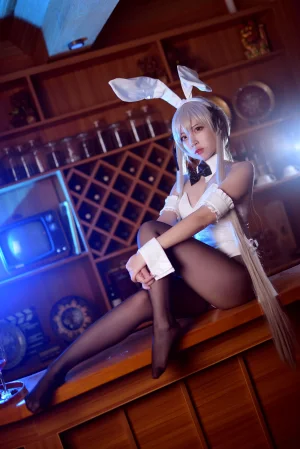 二佐Nisa《穹妹兔女郎》主题写真：17张全套美图