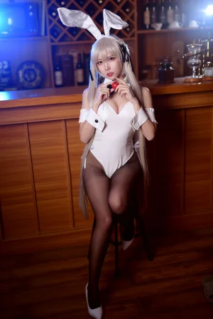 二佐Nisa《穹妹兔女郎》主题写真：17张全套美图