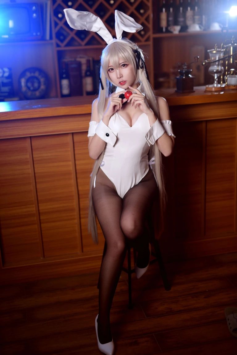 二佐Nisa《穹妹兔女郎》主题写真：17张全套美图