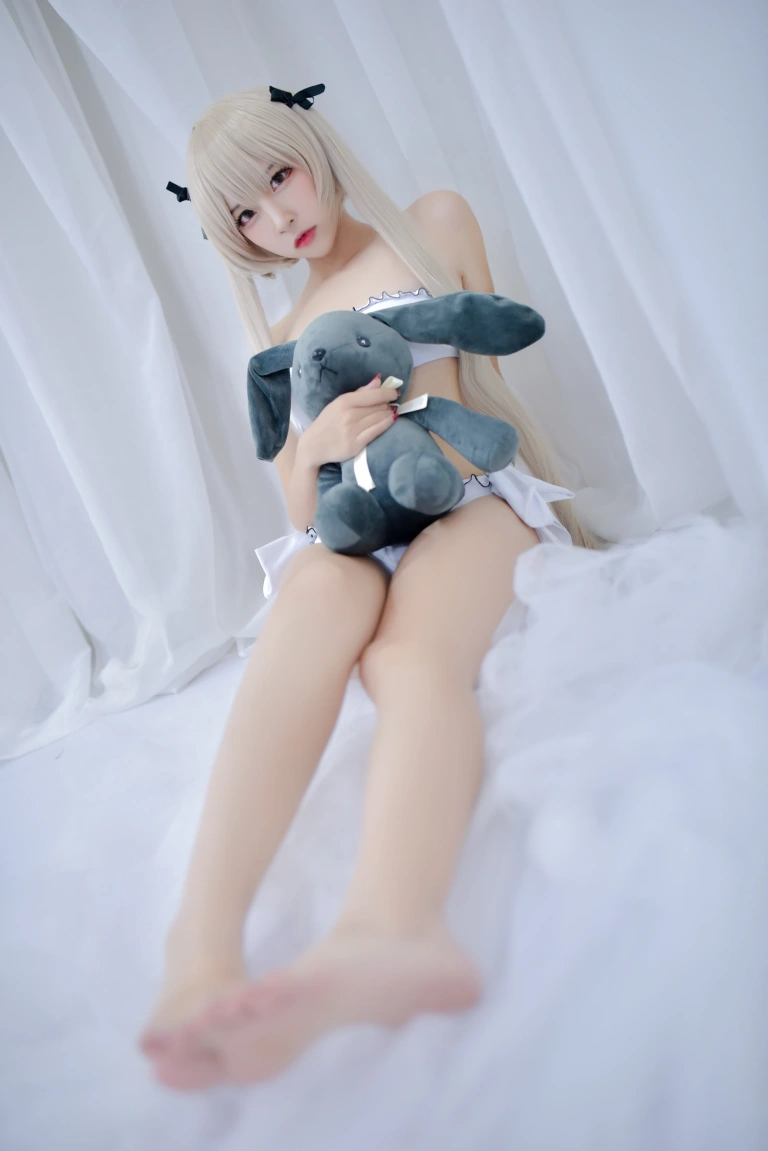 二佐Nisa《穹妹泳衣》主题写真：54张全套美图