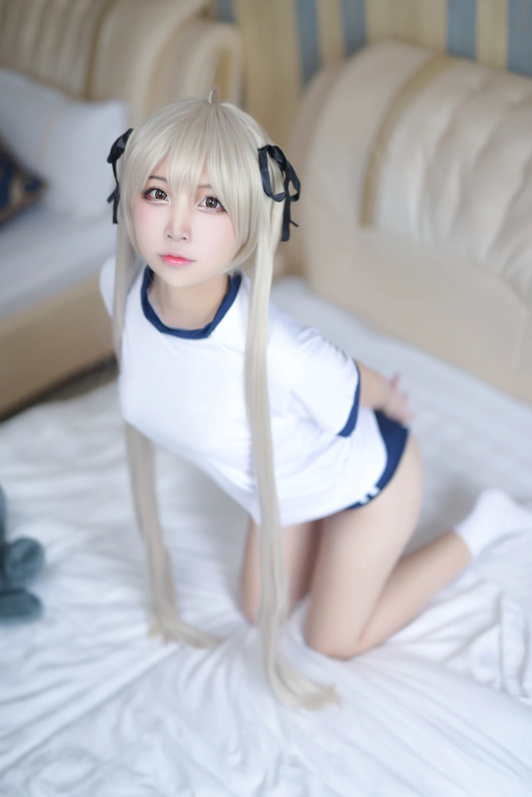 二佐Nisa《穹妹运动服》主题写真：29张全套美图