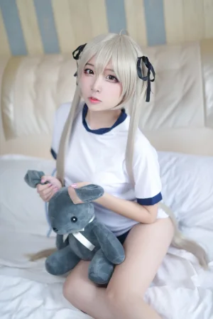 二佐Nisa《穹妹运动服》主题写真：29张全套美图