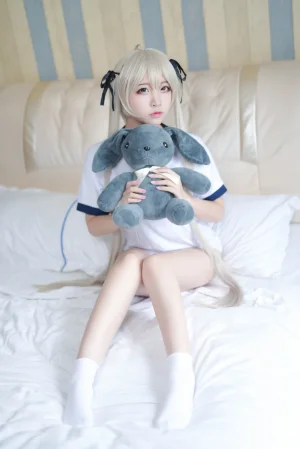 二佐Nisa《穹妹运动服》主题写真：29张全套美图