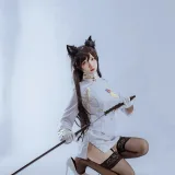 二佐Nisa《犬之眷 碧蓝爱宕军装》主题写真：15张全套美图