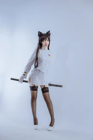 二佐Nisa《犬之眷 碧蓝爱宕军装》主题写真：15张全套美图