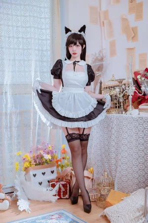 二佐Nisa《犬之眷 碧蓝爱宕女仆》主题写真：19张全套美图